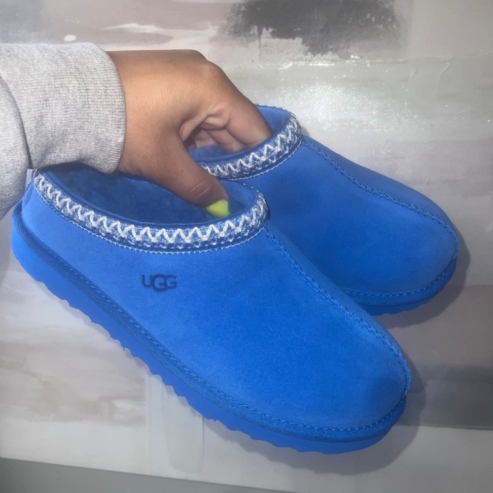 Ugg tasman slippers